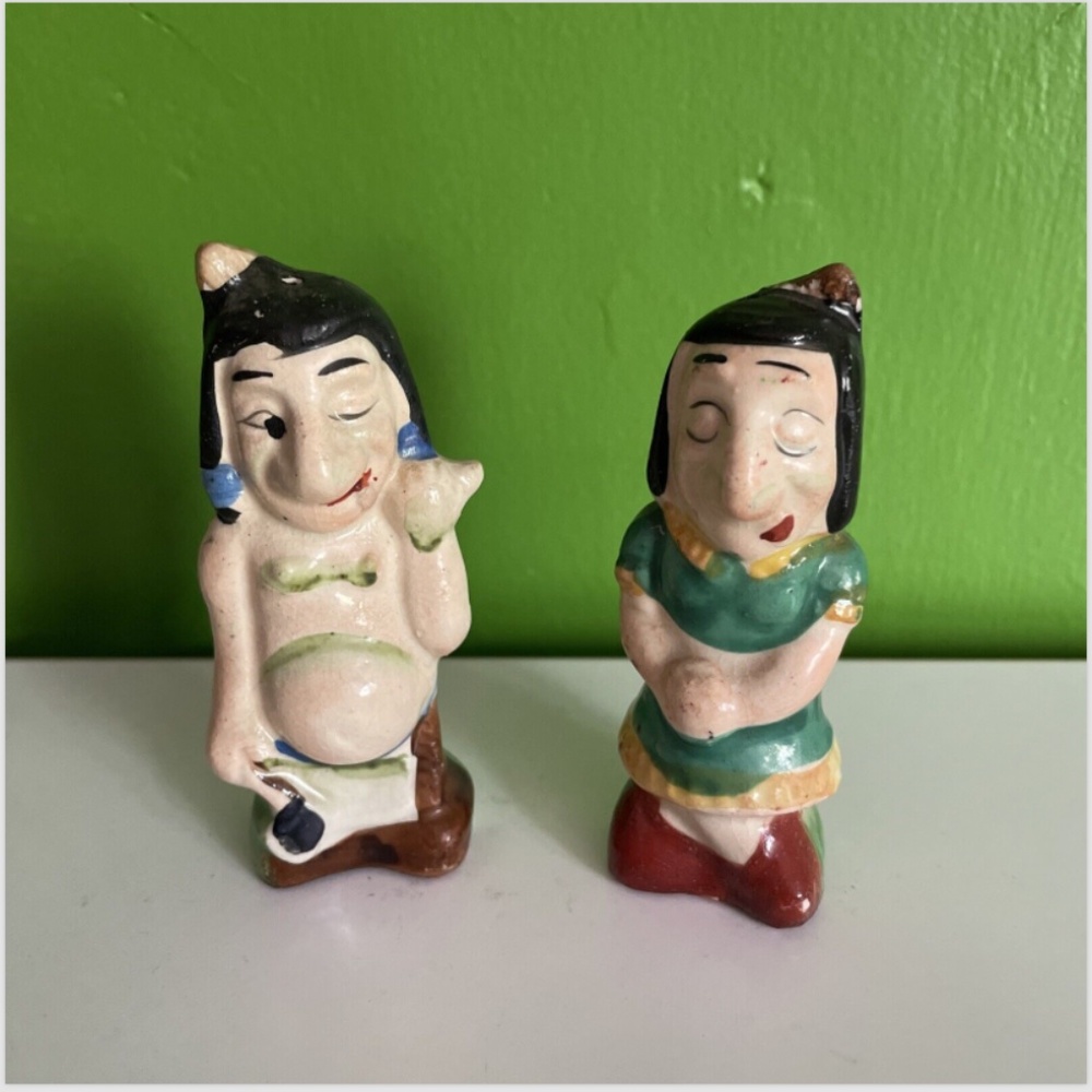 Vtg Native American Indian Chief Salt & Pepper Shaker Set ceramic figure Japan